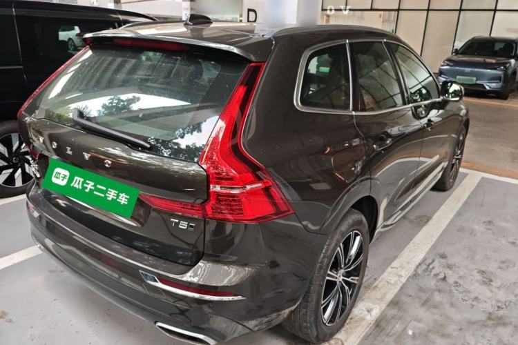 Used Volvo XC60 2021 T5 4x4 Zhiya Luxury Edition Rear Right 45 Deg