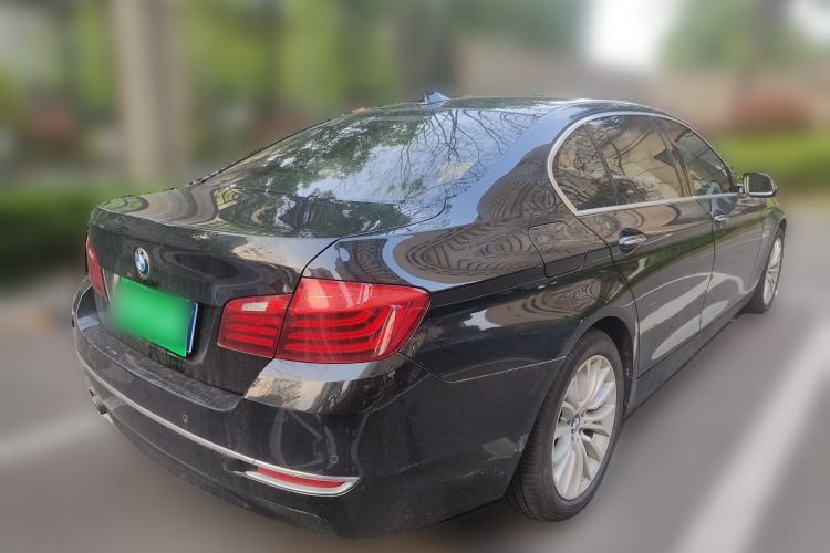 Used BMW 5 Series 2014 525Li Luxury Design Package Rear Right 45 Deg