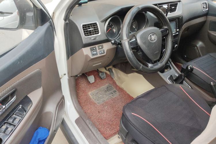 Used FAW Senya S80 2015 1.5L Manual 5-Seater Urban Edition
