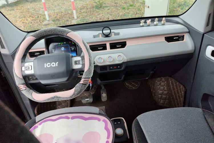 Used Chery QQ Ice Cream 2022 170km Sundae Phosphate Lithium-Ion