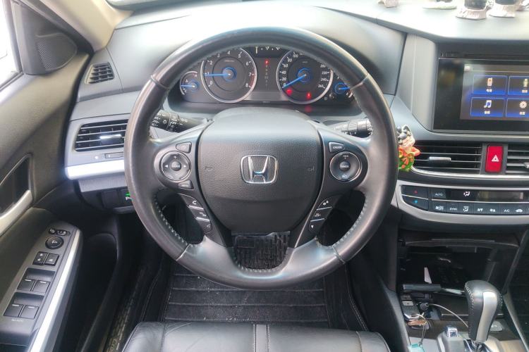 Used Honda Crosstour 2014 2.4L Luxury Edition Steering Wheel