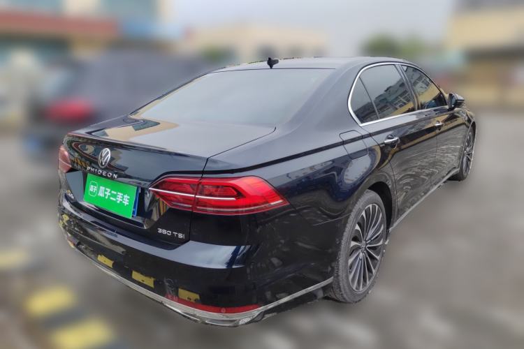 Used Volkswagen Phideon 2021 380TSI Prestige Edition Rear Right 45 Deg