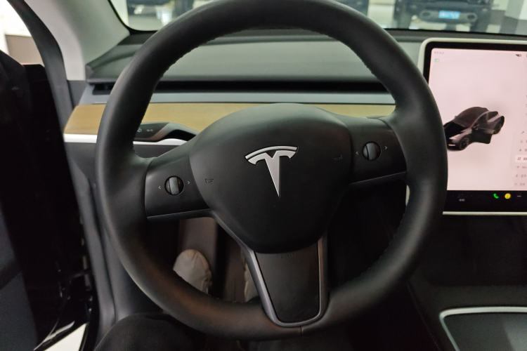 Used Tesla Model Y 2022 Revised Version Rear-Wheel Drive Steering Wheel