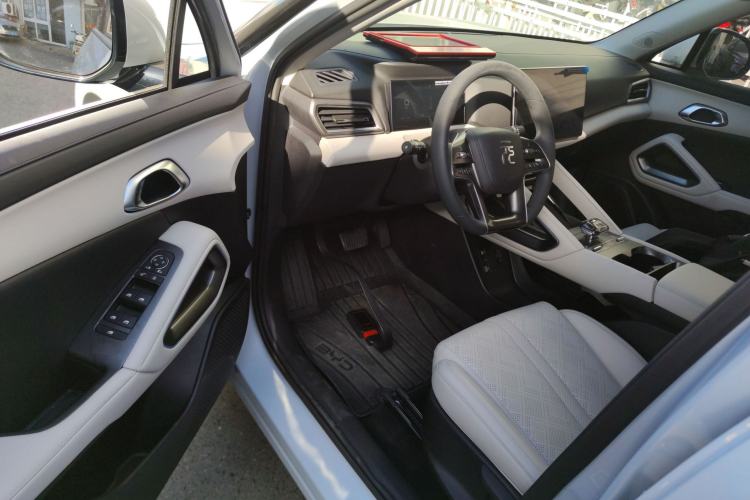 Used BYD Yuan UP 2024 401KM Leading Edition