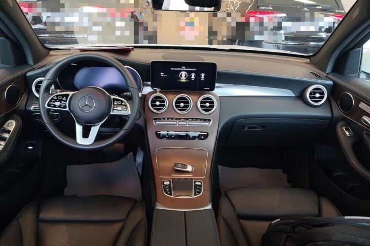 Used Mercedes-Benz GLC 2020 GLC 300 L 4MATIC Dynamic Edition Center Console