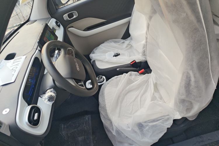 Used Geely Galaxy Panda 2025 210 km – Yuanqi Bear Left Front Seat