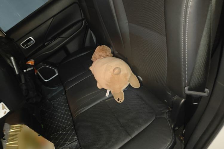 Used Mitsubishi Outlander 2018 2.0L Two-Wheel Drive Glory Edition 5 Seats