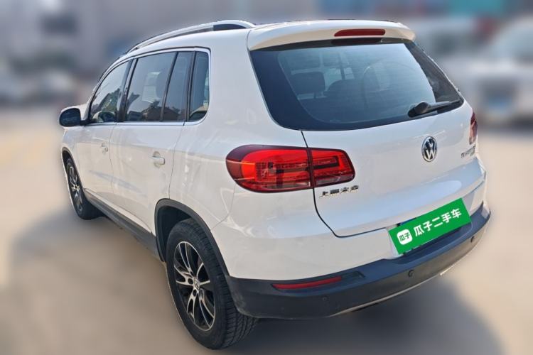 Used Volkswagen Tiguan 2013 1.8 TSI Automatic All-Wheel Drive Luxury Model Rear Left 45 Deg