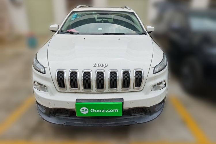 Used Jeep Cherokee 2017 2.0L Superior Edition