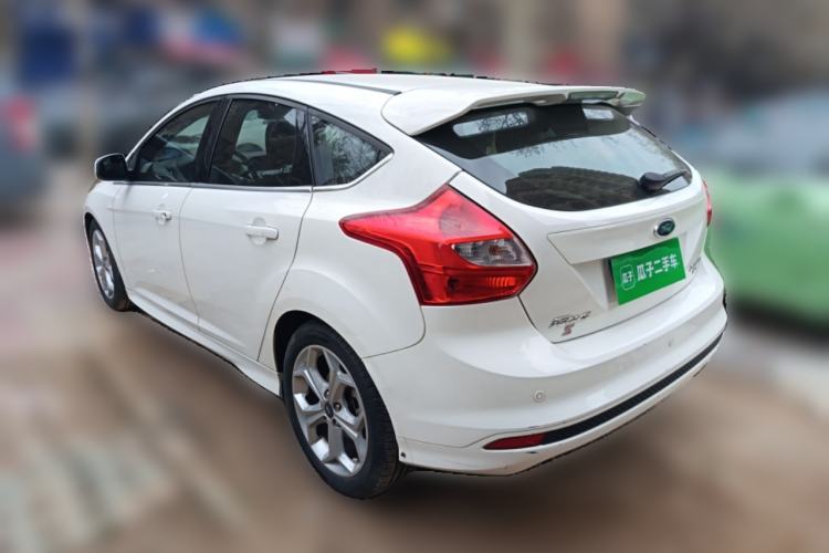 Used Ford Focus 2012 Hatchback 2.0L Automatic Luxury Sport Model
