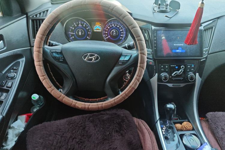 Used Hyundai Sonata 2011 2.0L Automatic Leading Edition Steering Wheel
