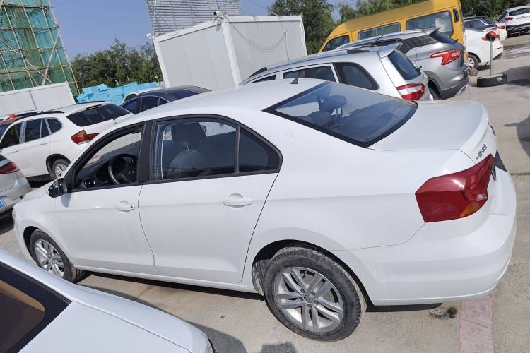 Used Volkswagen Jetta 2019 Dream Edition 1.4L Manual Fashion Version
