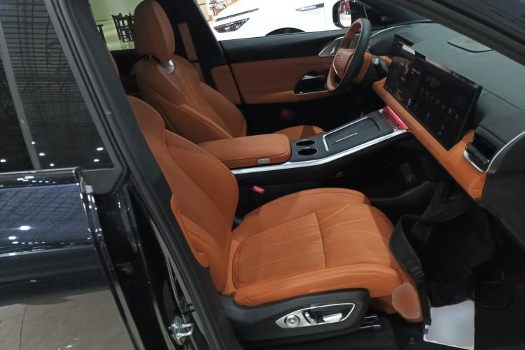 Used XPeng G9 2025 625 Long-Range Max Right Front Seat