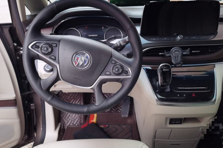 Used Buick GL8 2021 Land Cruiser Executive Class 652T Luxury Model