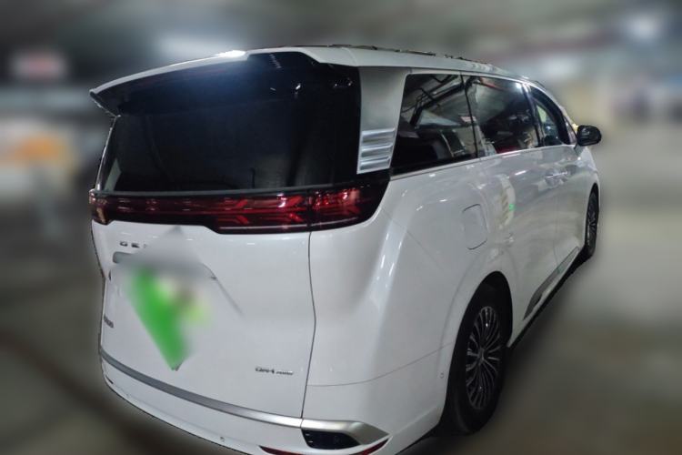 Used Denza D9 2022 DM-i 970 Four-Wheel Drive Flagship Model
