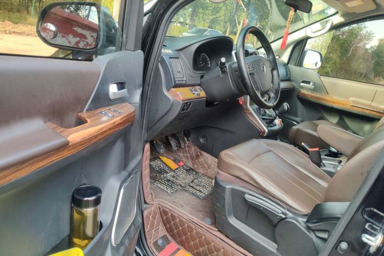 Used FORTHING Lingzhi PLUS 2021 2.0L Manual Luxury 7-Seater