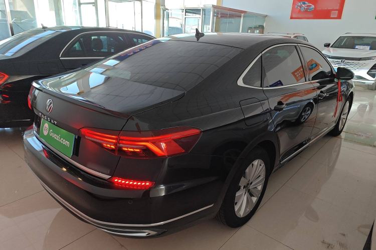 Used Volkswagen Passat 2020 330TSI Elite Edition China VI
