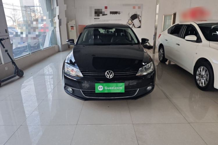 Used Volkswagen Sagitar 2014 Revised Version 1.4TSI Automatic Luxury Edition
