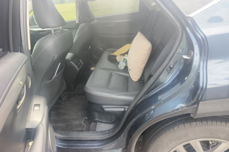 Used Lexus NX 2015 200T All-Wheel-Drive Fēngshàng Edition Left Rear Seat