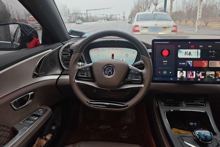 Used BYD Han 2023 EV Champion Edition 605KM Front-Drive Premium Model
