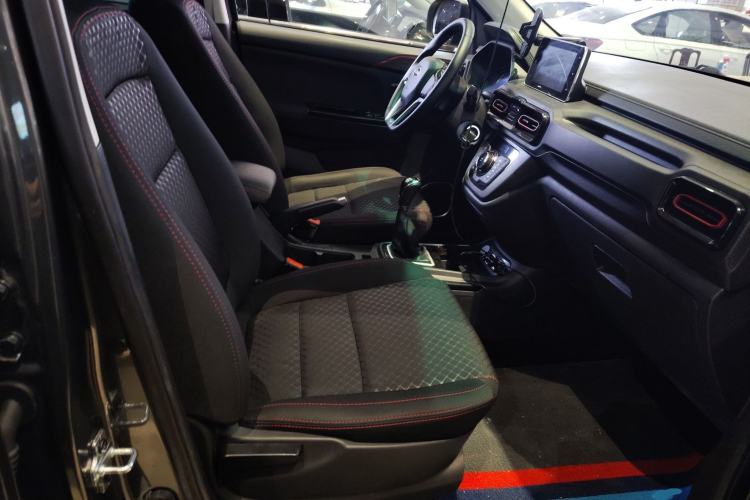 Used SWM Dahu 2022 1.5L Manual Elite Version 7 Seats