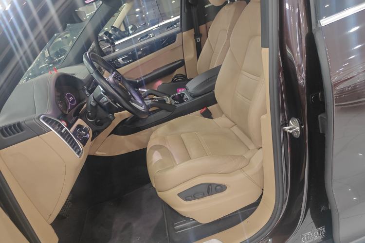 Used Porsche Cayenne 2019 Cayenne 3.0T Left Front Seat