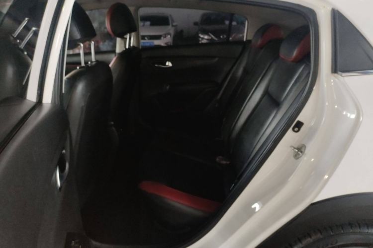 Used Kia KX Cross 2018 1.6L Automatic Dynamic Sunroof Version