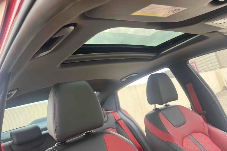 Used Dongfeng Aeolus Yixuan 2022 230T Automatic Adaptive-Beam Knight Edition
