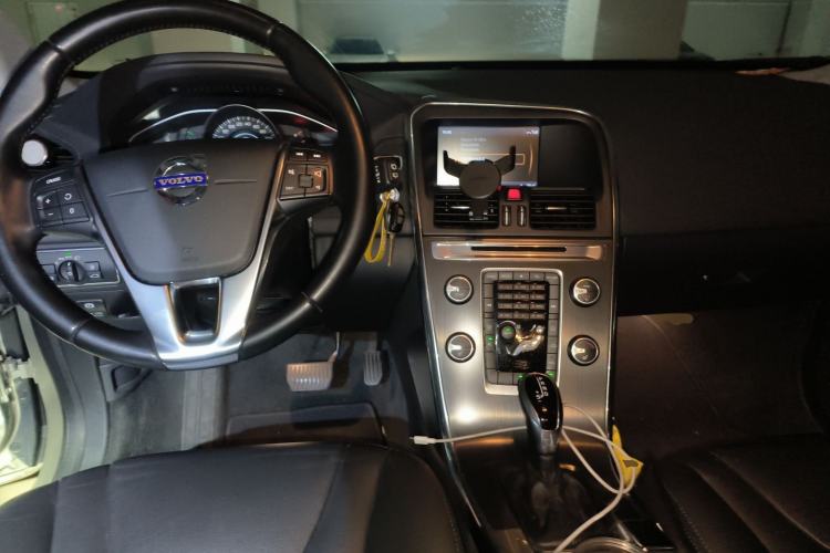 Used Volvo XC60 2014 Facelift T5 Zhiyi Edition
