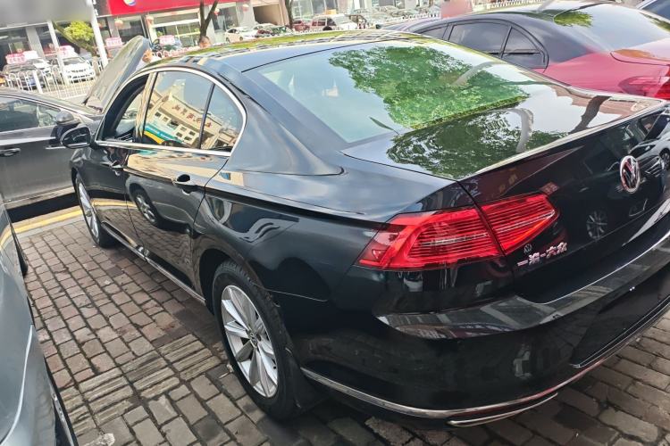 Used Volkswagen Magotan 2019 330TSI DSG Leading Edition China V Standard Rear Left 45 Deg