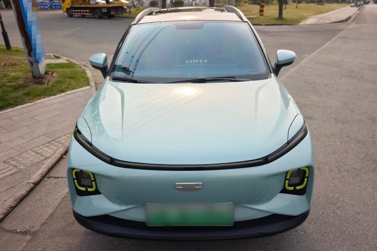 Used Geometry E Firefly 2022 401 km Linglong Tiger 5 Seats