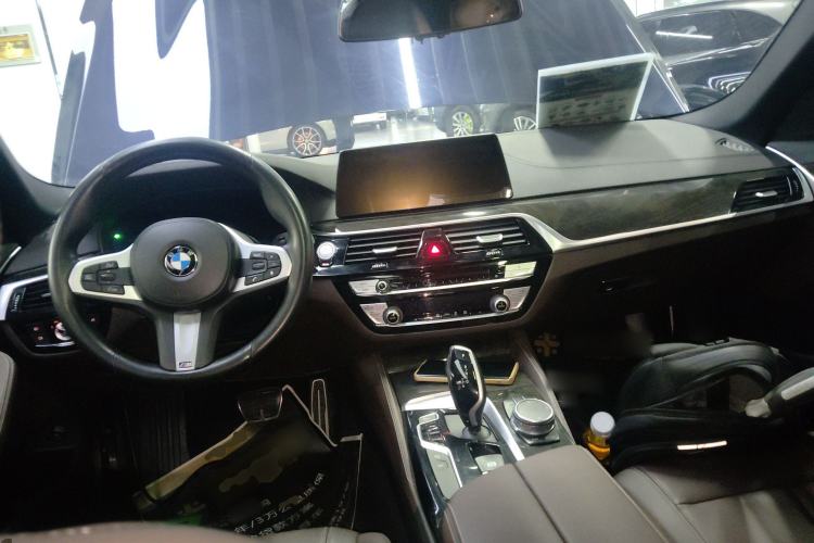 Used BMW 5 Series 2019 525Li M Sport Package