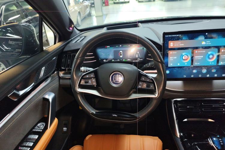 Used BYD Tang New Energy 2022 DM-p 215KM Four-Wheel Drive Flagship Model