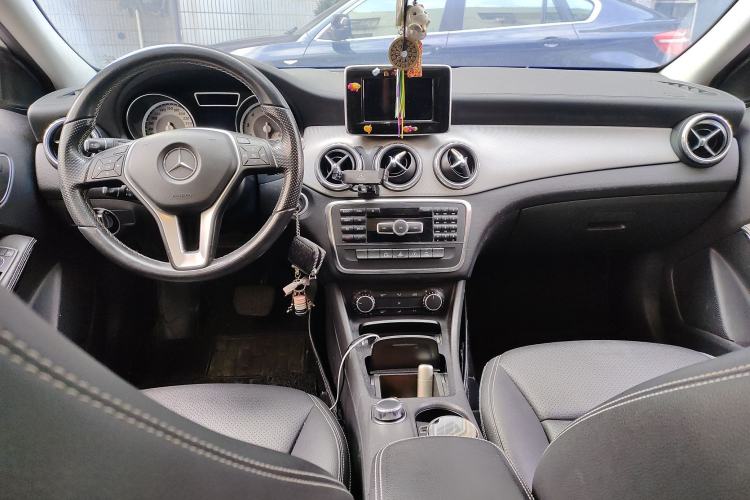 Used Mercedes-Benz GLA 2015 GLA 200 Fashion Model