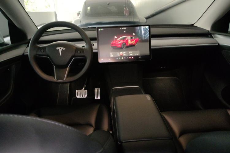 Used Tesla Model Y 2024 Performance High-Performance Edition Center Console