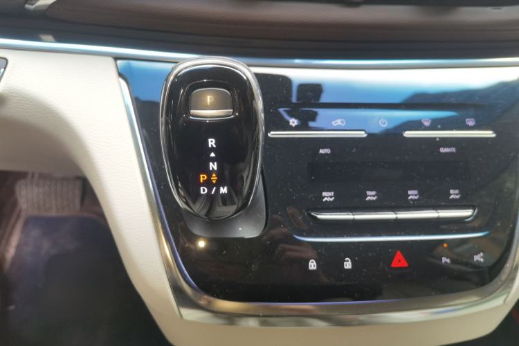 Used Buick GL8 2022 Land Executive Class 652T Prestige Model Gear Lever