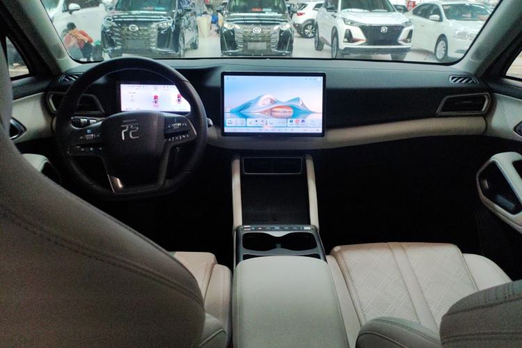 Used BYD Yuan UP 2025 Intelligent Driving Version 401 km Leading Edition