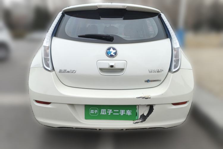 Used Venucia Leaf 2014 Navigation Version 6.6 KW