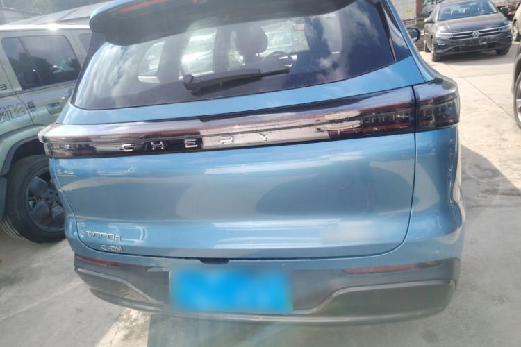 Used Chery Tiggo 8 PLUS C-DM 2025 1.5T 116 km Prestige Version 5 Seats
