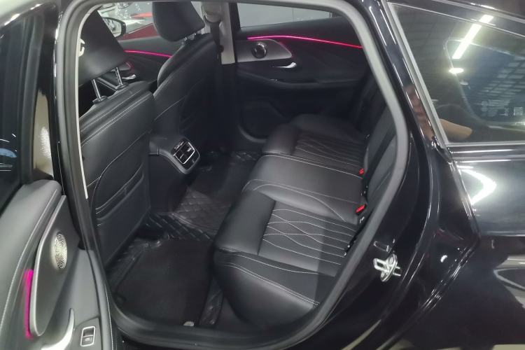 Used Chery Arrizo 8 2023 High-Performance Edition 2.0T DCT Powerfully Equipped
