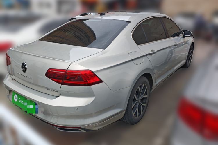 Used Volkswagen Magotan 2020 330TSI DSG Leading Model Rear Right 45 Deg