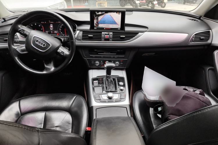 Used Audi A6L 2014 30 FSI Technology Model Center Console