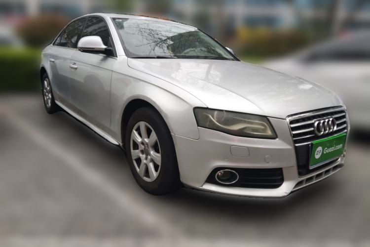 Used Audi A4L 2012 2.0 TFSI automatic Comfort trim level