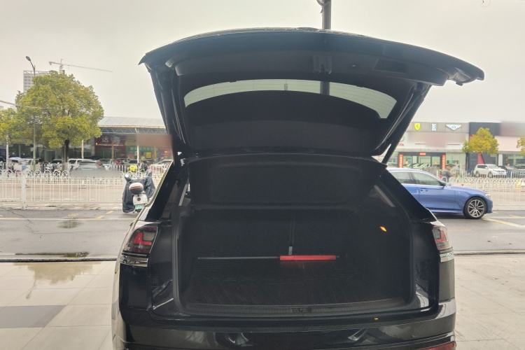 Used Volkswagen Teramont X 2023 380TSI Four-Wheel Drive Luxury Edition Trunk