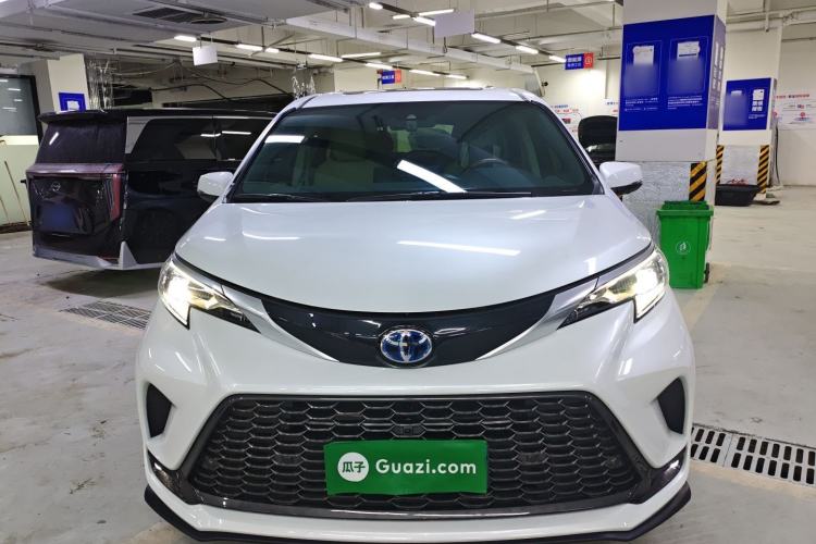 Used Toyota Granvia 2023 2.5L Hybrid Prestige PLUS Edition
