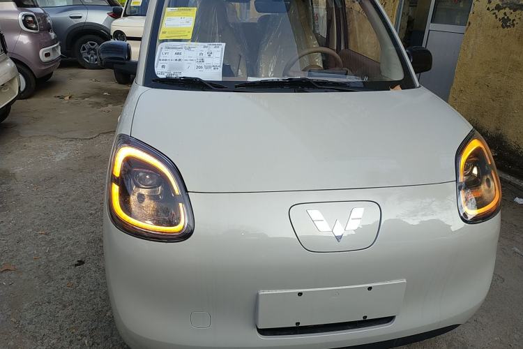 Used Wuling Hongguang MINIEV 2025 Four-Door Version Advanced Edition
