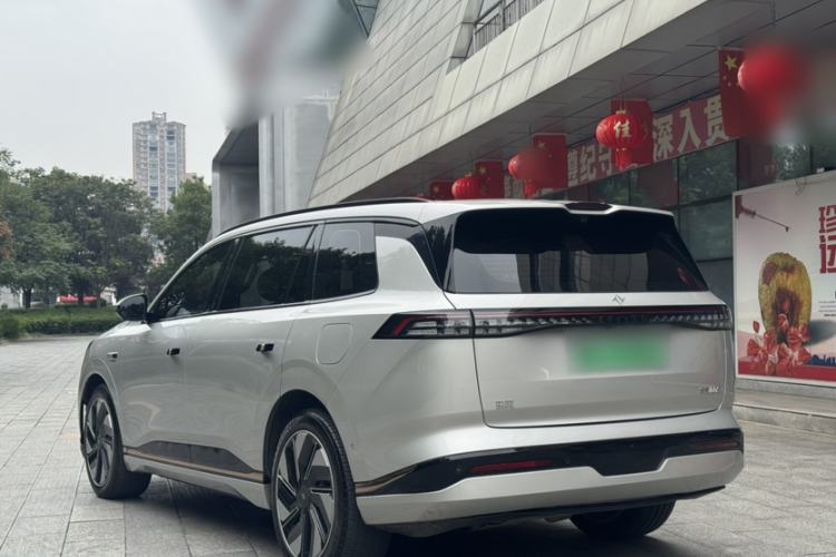 Used Dongfeng eπ eπ008 2024 210Max Range-Extended Version 6 Seats
