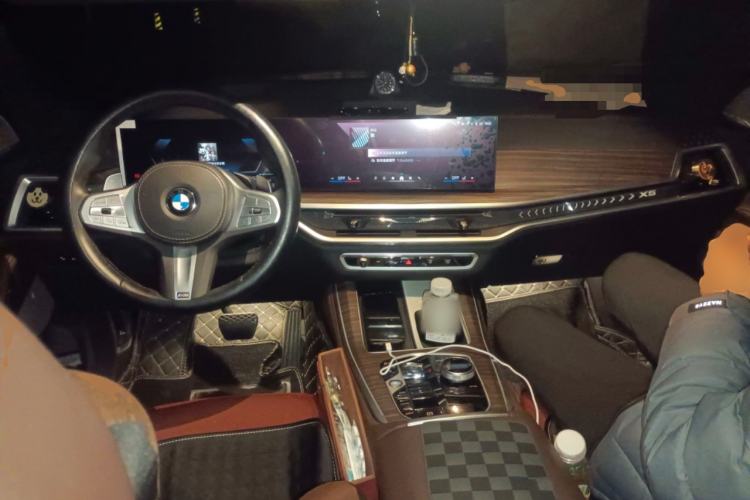 Used BMW X5 2023 xDrive 40Li M Sport Night Edition Package