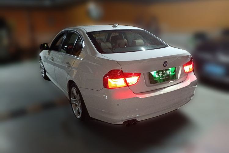 Used BMW 3 Series 2011 325i Luxury Edition Rear Left 45 Deg