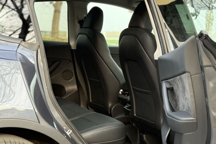 Used Tesla Model Y 2022 Revised Version Rear-Wheel Drive Interior 4